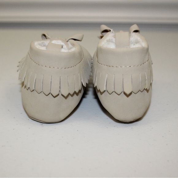 Child of Mine Made By Carter’s 0-3 Months Moccasins Beige inside Fur - Picture 2 of 7